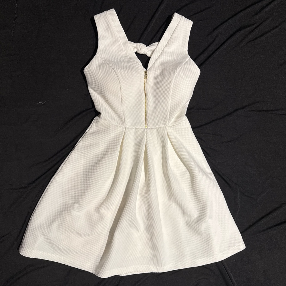 New Guess White Textured Dress Bow Detailed Back Size 0 XS